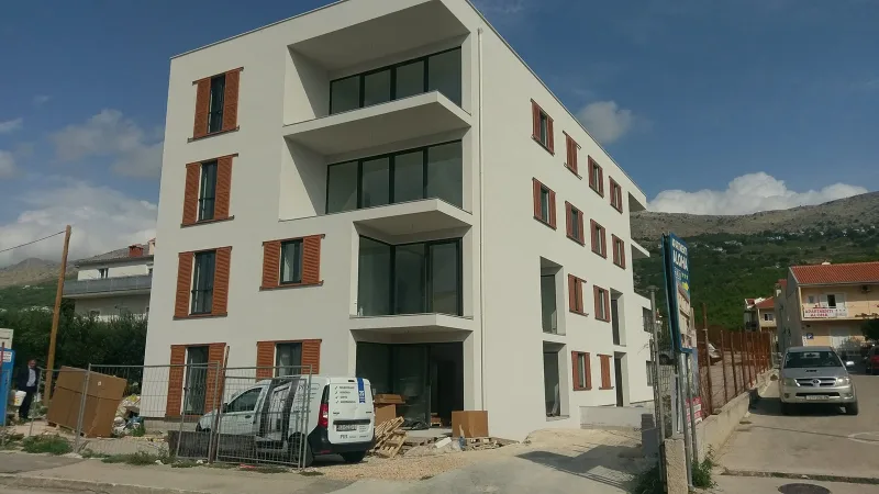 Podstrana 1