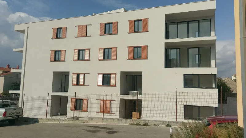 Podstrana 1